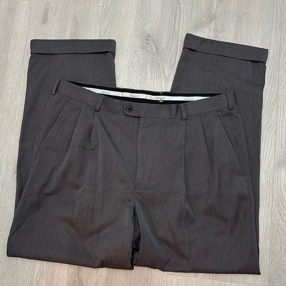 🔥BUNDLESALE 36/30 Perry Ellis Portfolio classic fit pleated cuffed dress pants - Picture 1 of 5